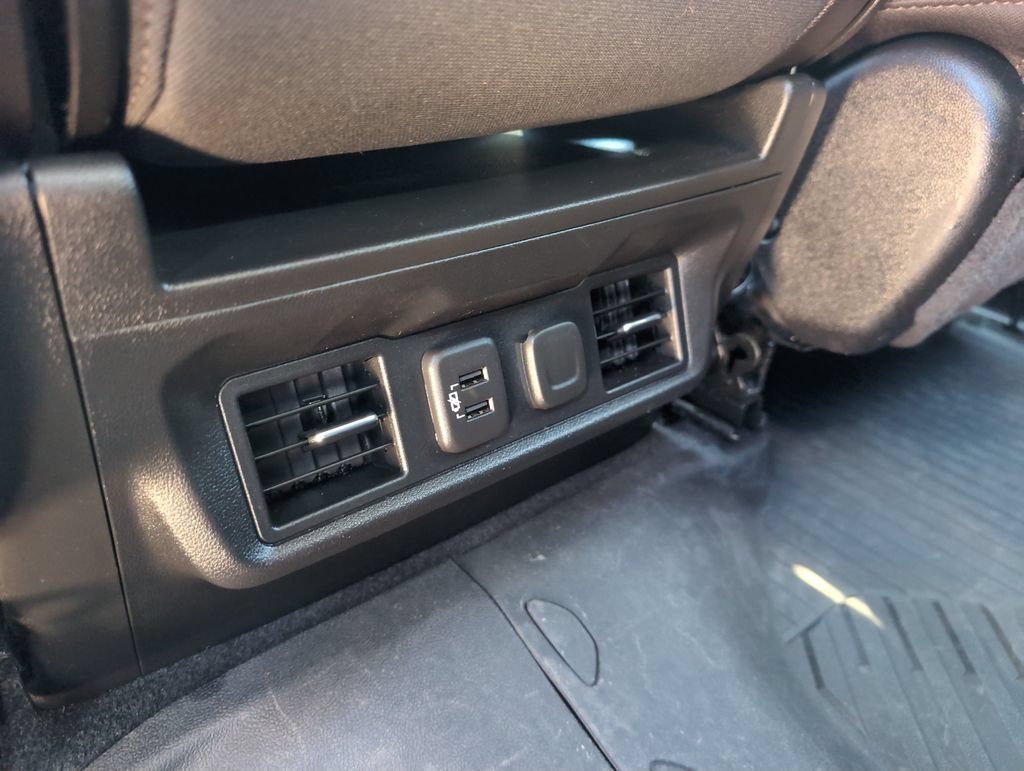 Used 2022 Chevrolet Silverado 1500 RST AWD/4WD image 12