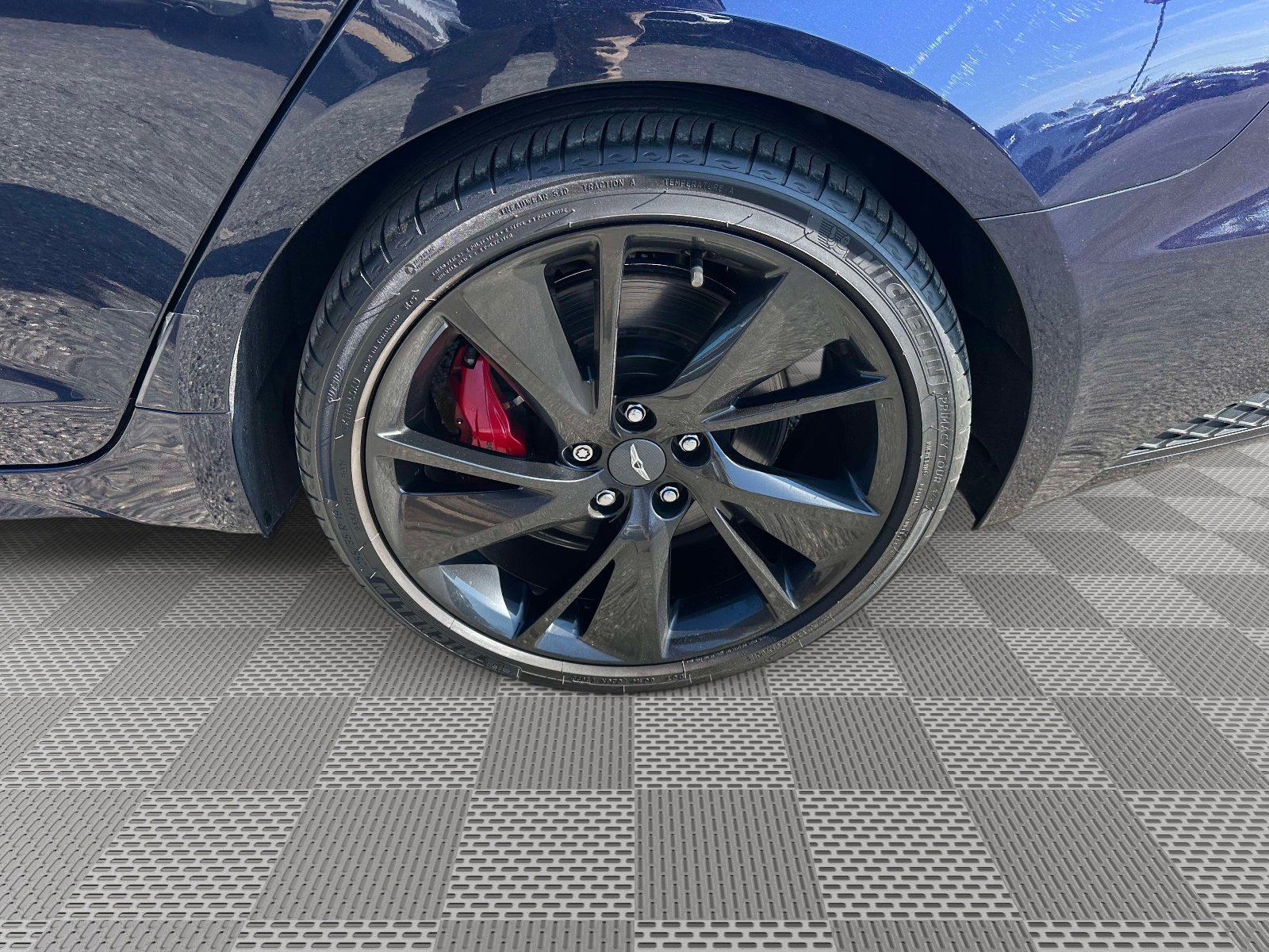 Used 2023 Genesis G70 3.3T w/ Sport Prestige Package image 29