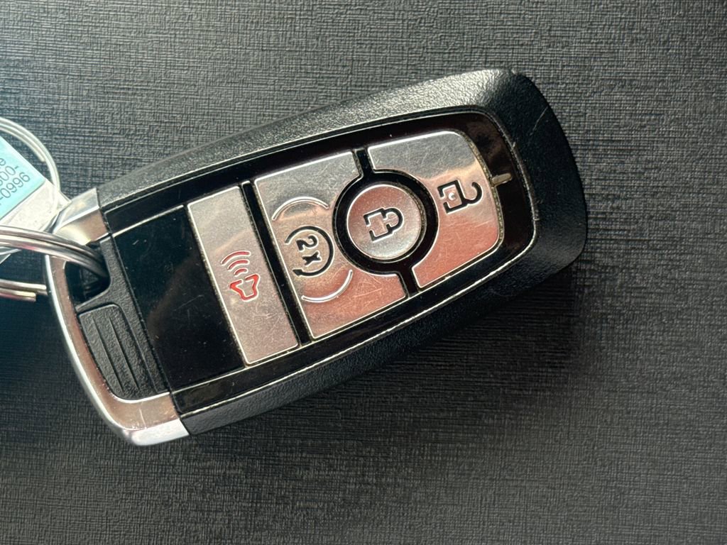 Used 2024 Ford Bronco Wildtrak image 38