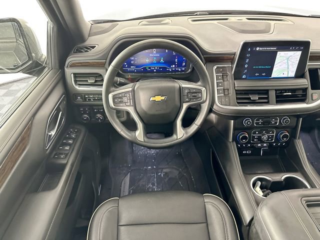 Used 2023 Chevrolet Tahoe Premier AWD/4WD image 11