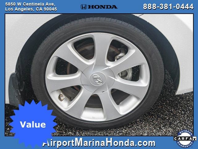 Used 2013 Hyundai Elantra Limited w/ Technology Pkg image 23