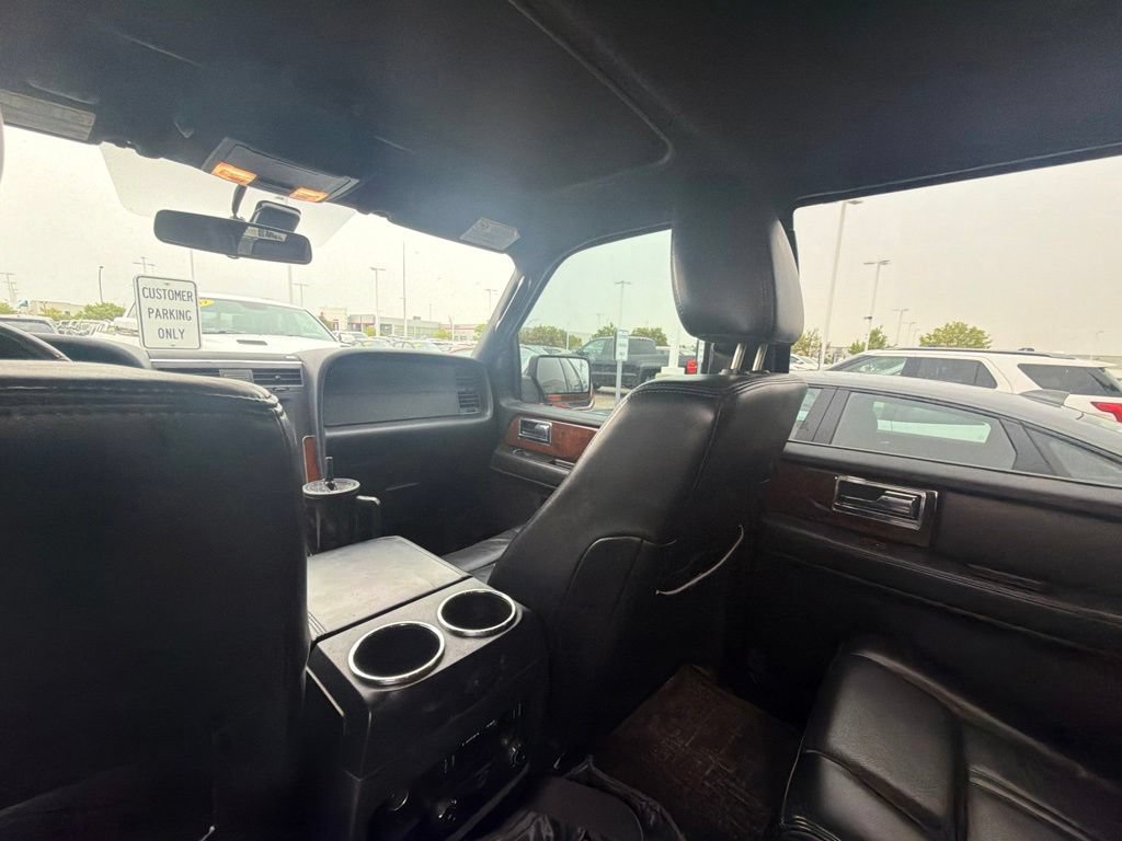 Used 2017 Lincoln Navigator L Select AWD/4WD image 13