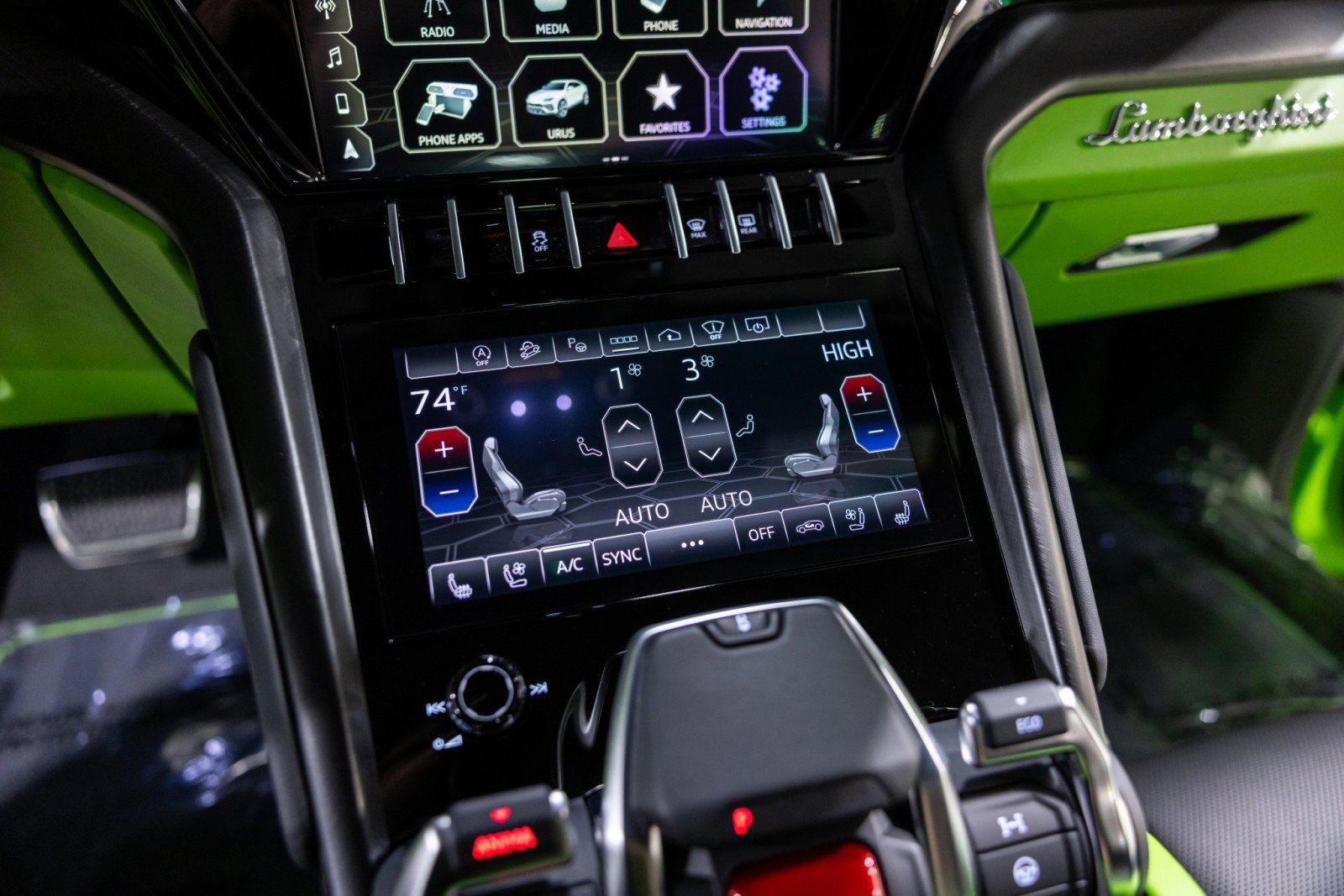 Used 2022 Lamborghini Urus image 44