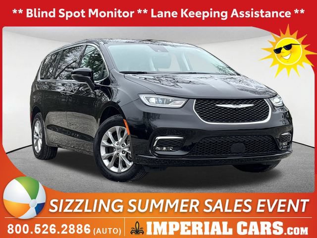 Used 2024 Chrysler Pacifica Touring-L