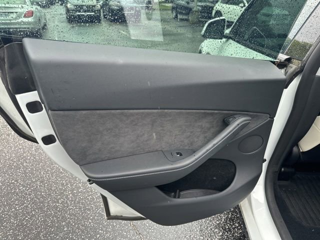 Used 2023 Tesla Model Y Long Range AWD/4WD image 10