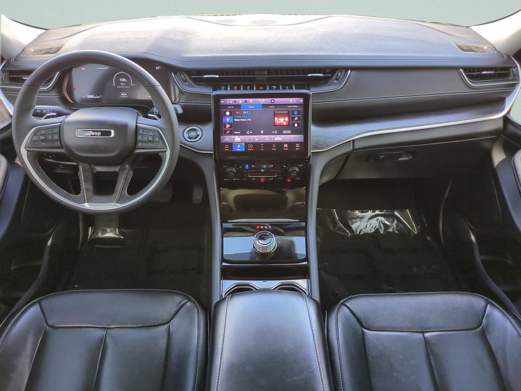 Used 2023 Jeep Grand Cherokee Limited w/ Luxury Tech Group II RWD image 15