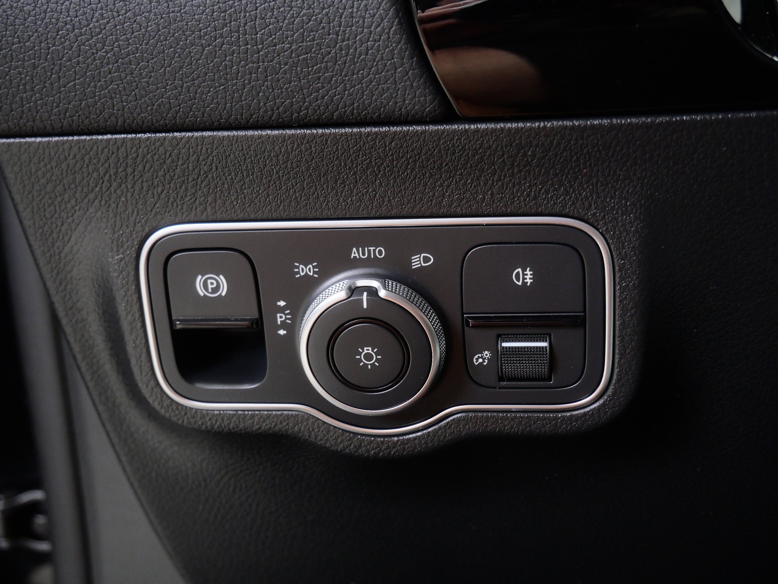 Certified 2023 Mercedes-Benz GLA 35 AMG 4MATIC image 25