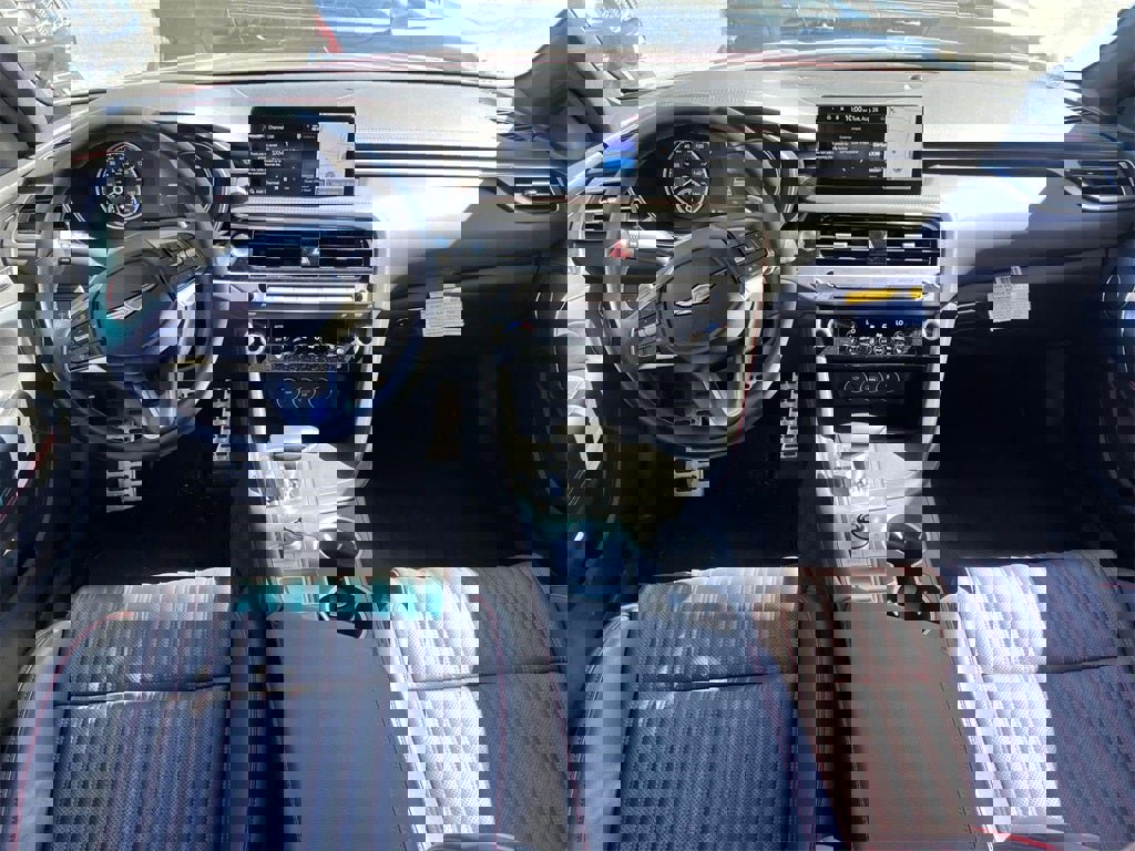 Used 2025 Genesis G70 2.5T w/ Sport Prestige Package image 12