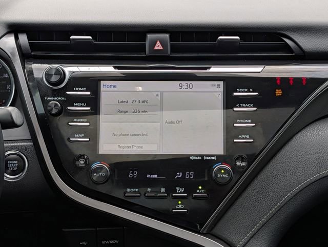 Used 2020 Toyota Camry XSE FWD image 15