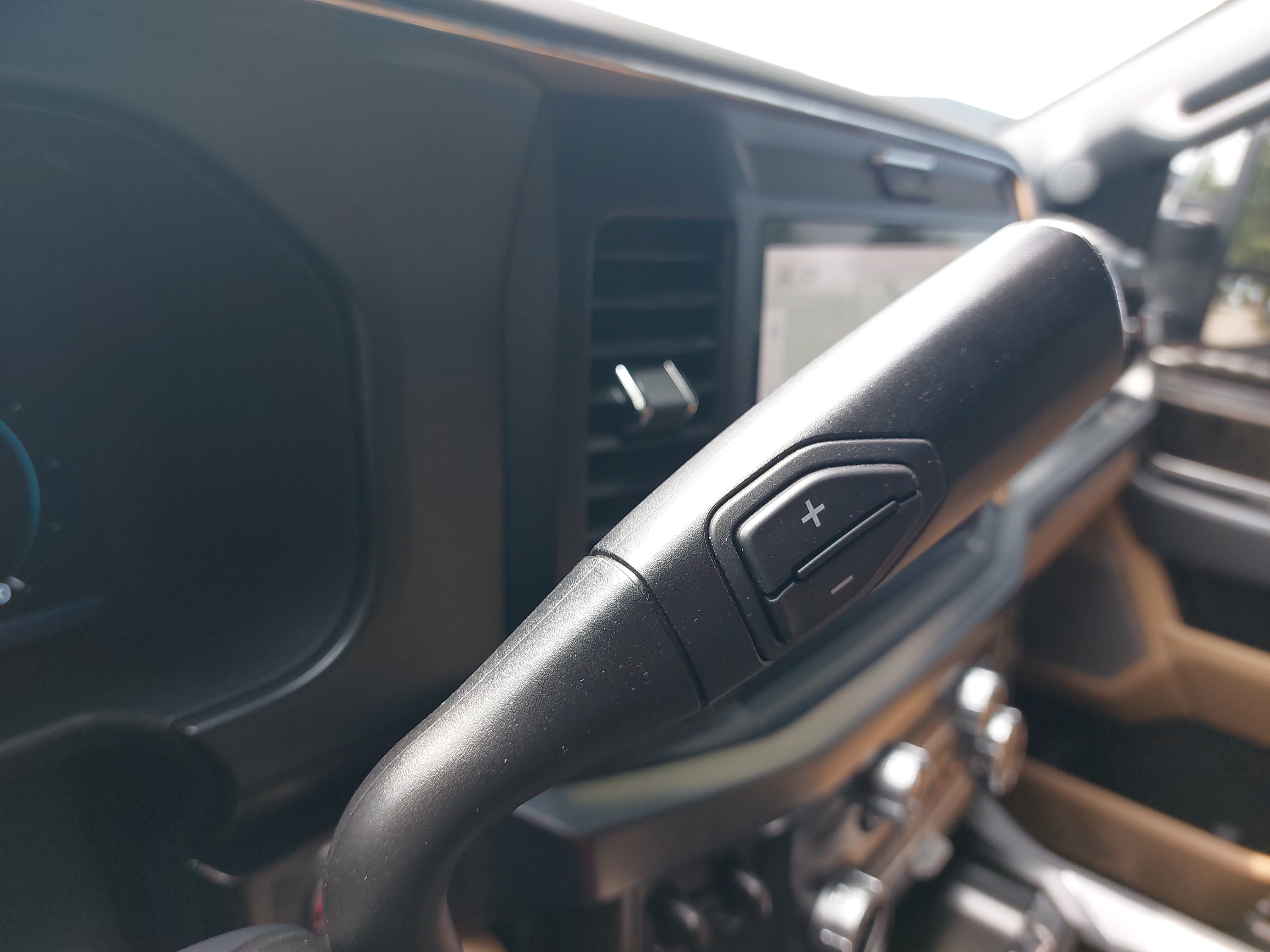Used 2025 Ford F350 Lariat w/ Chrome Package AWD/4WD image 26