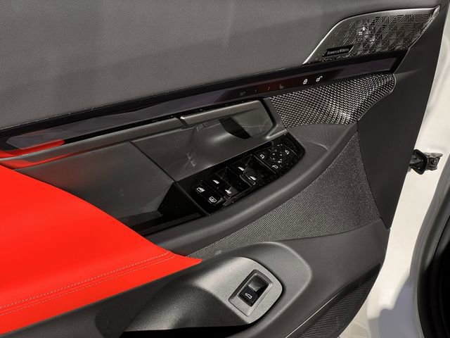 Used 2026 BMW M5 w/ Carbon Package image 23