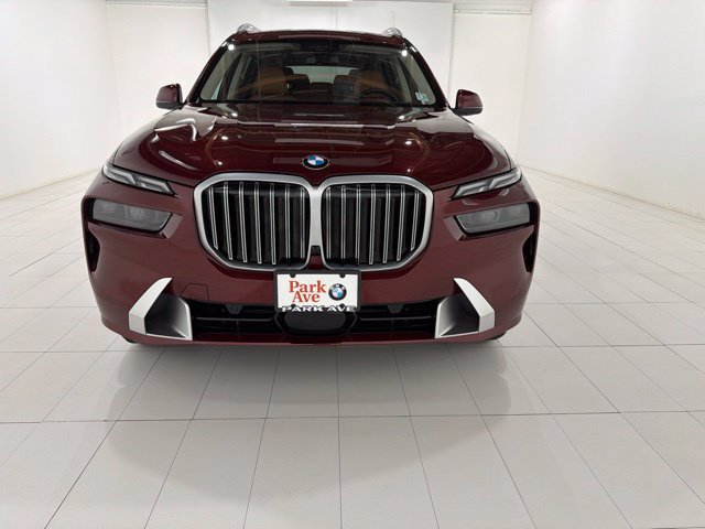 Used 2026 BMW X7 xDrive40i AWD/4WD image 8