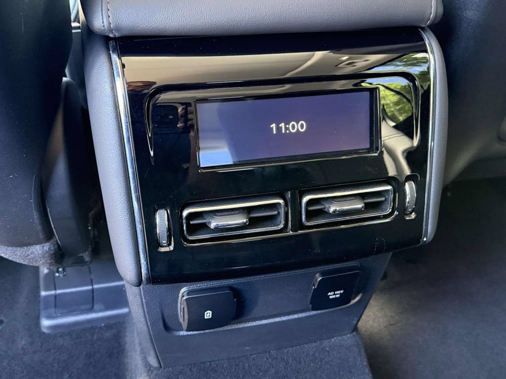 Used 2025 Lincoln Aviator AWD image 14