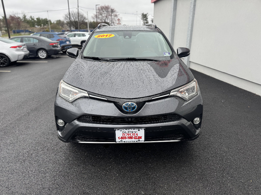 Used 2017 Toyota RAV4 Limited w/ Advanced Technology Package image 3