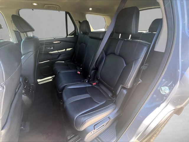 Used 2025 Honda Pilot Touring image 28
