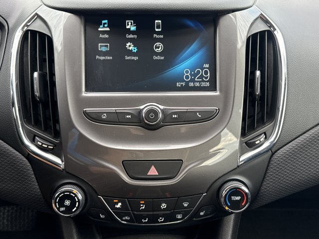 Used 2018 Chevrolet Cruze LT w/ Convenience Package FWD image 16