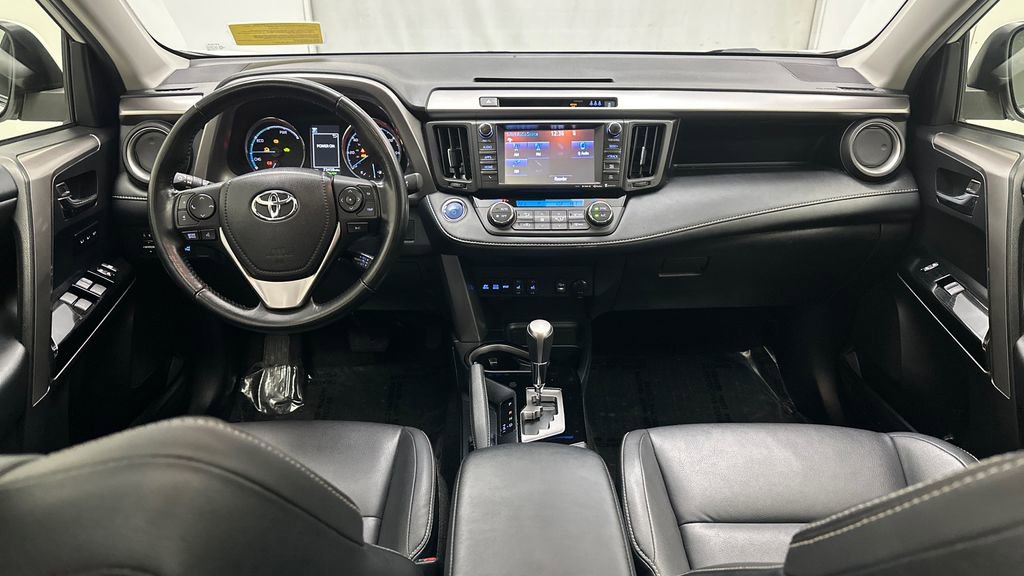 Used 2018 Toyota RAV4 Limited w/ Carpet Mat Package image 21