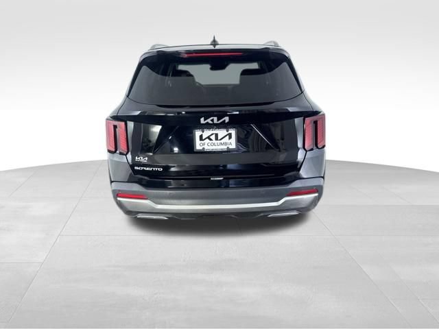 Certified 2025 Kia Sorento SX FWD image 8