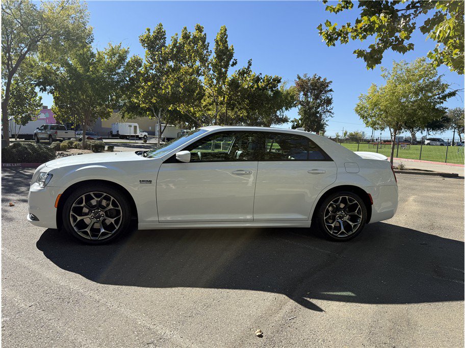 Used 2016 Chrysler 300 S RWD image 2