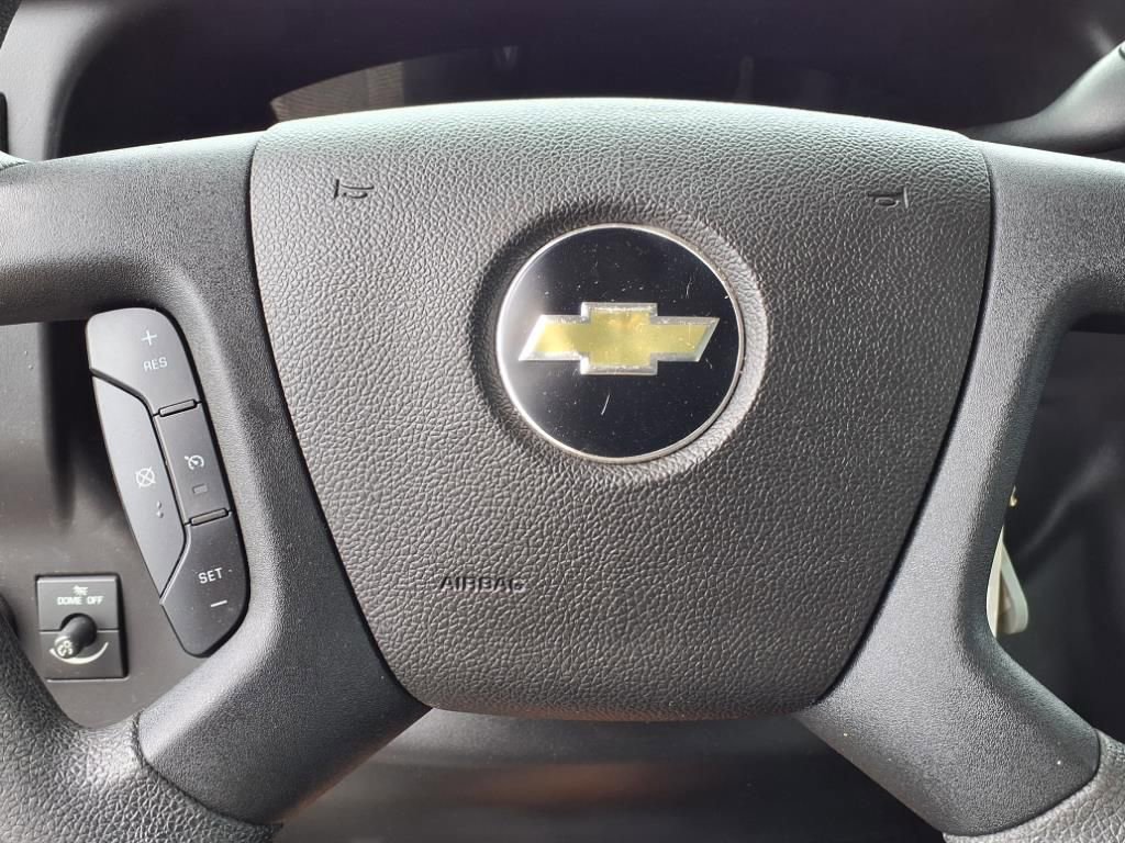 Used 2019 Chevrolet Express 3500 w/ Power Convenience Package image 5