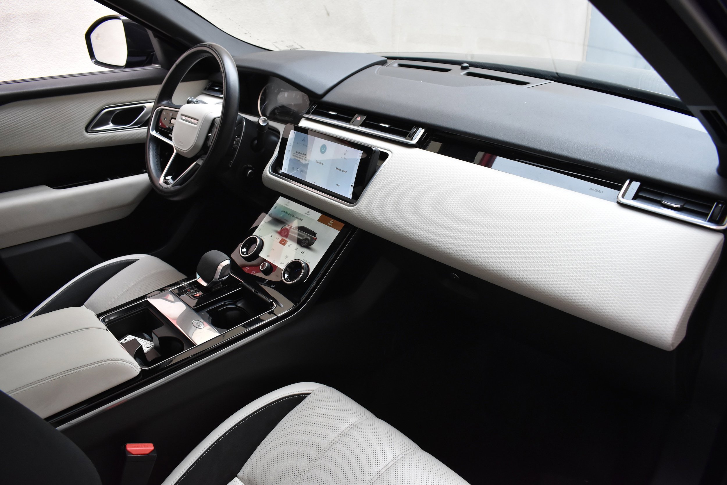 Used 2023 Land Rover Range Rover Velar R-Dynamic S AWD/4WD image 26