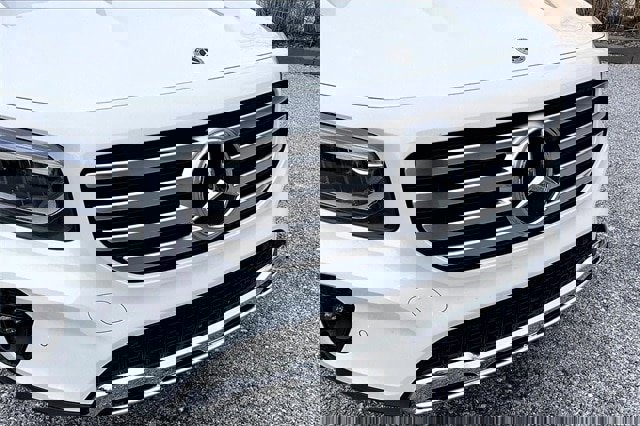 Certified 2025 Mercedes-Benz GLB 250 4MATIC image 5