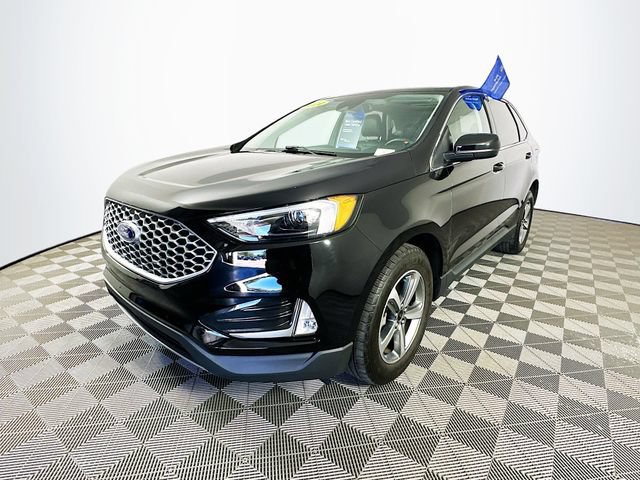 Certified 2024 Ford Edge SEL w/ Convenience Package AWD/4WD image 7
