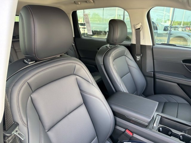 New 2026 Lincoln Nautilus Premier w/ Equipment Group 102A AWD/4WD image 19