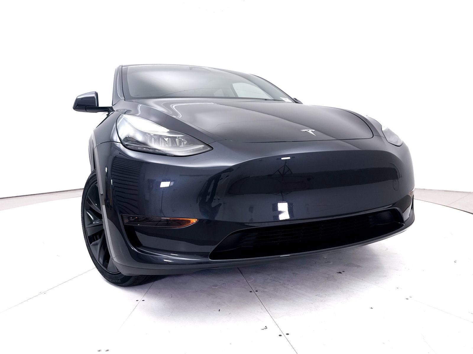Used 2024 Tesla Model Y Long Range RWD image 6