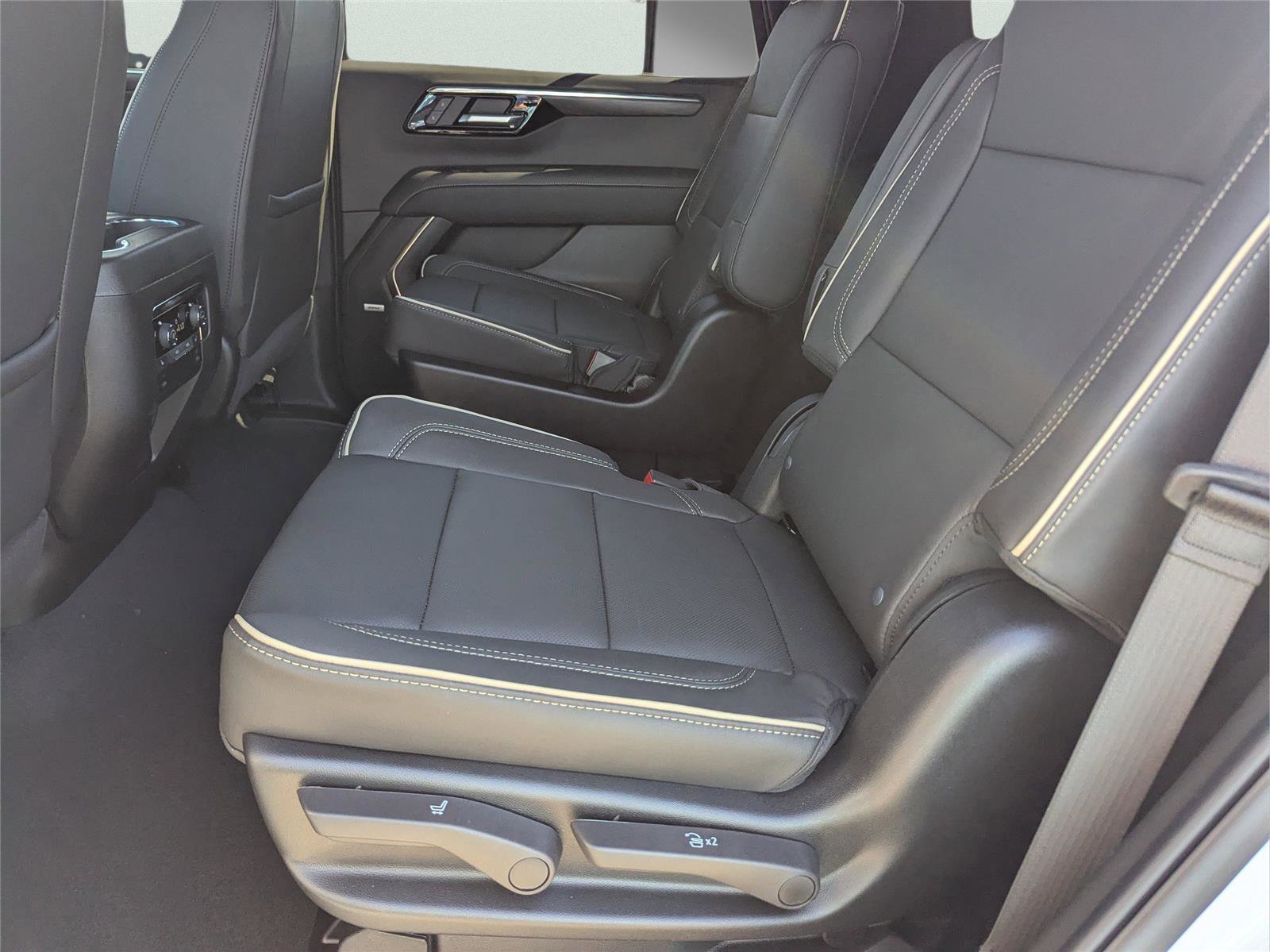 New 2026 Chevrolet Tahoe Premier w/ Sun And Tow Package image 12