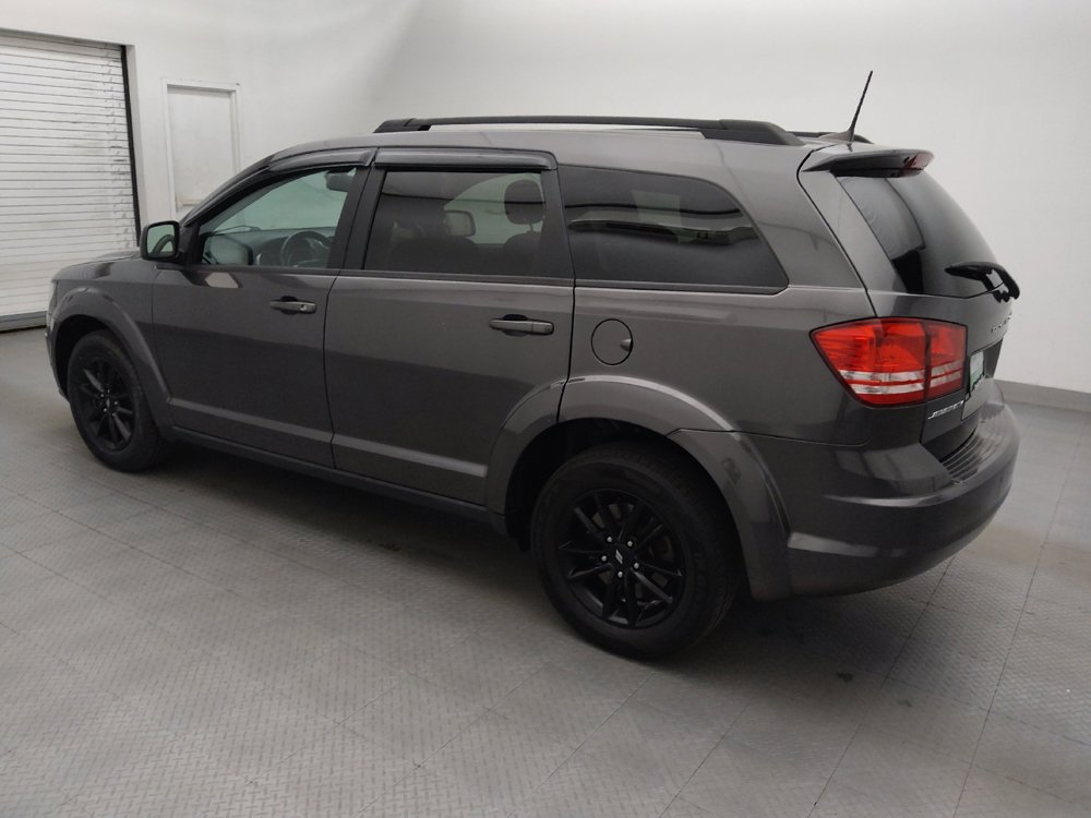 Used 2020 Dodge Journey SE w/ SE Popular Equipment Group FWD image 3