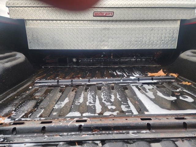 Used 2001 Ford F250 XLT image 3