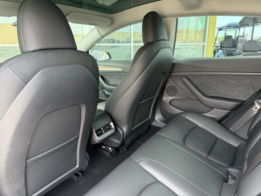 Used 2023 Tesla Model 3 Performance AWD/4WD image 37