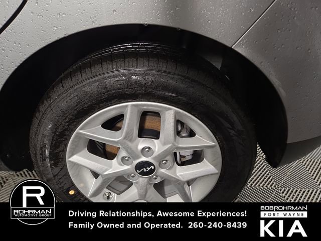 Certified 2025 Kia Soul LX image 12