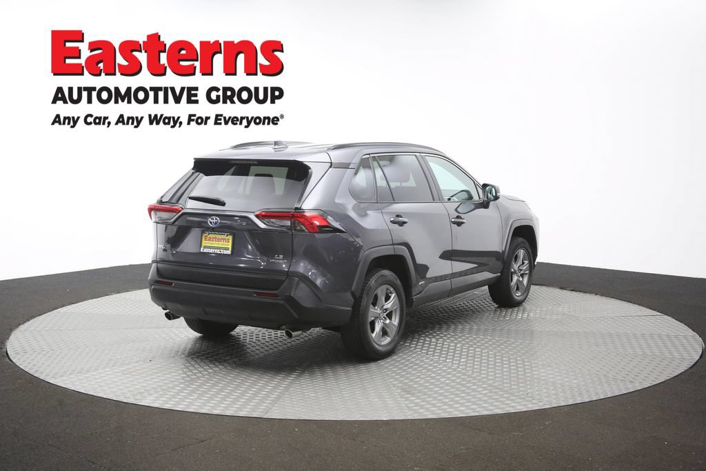 Used 2023 Toyota RAV4 LE AWD/4WD image 40