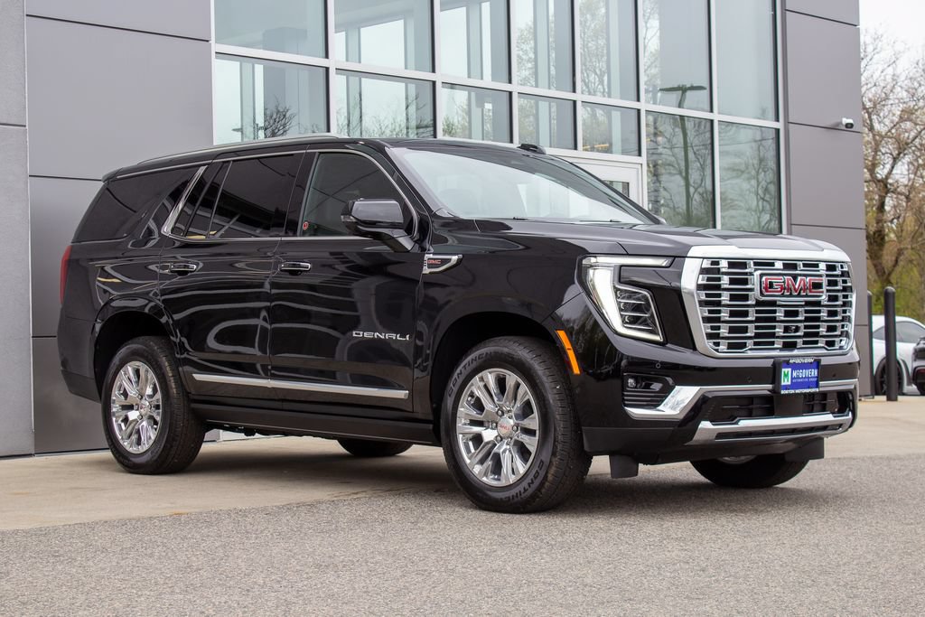 Used 2026 GMC Yukon Denali w/ Sun & Power Step Package AWD/4WD image 3