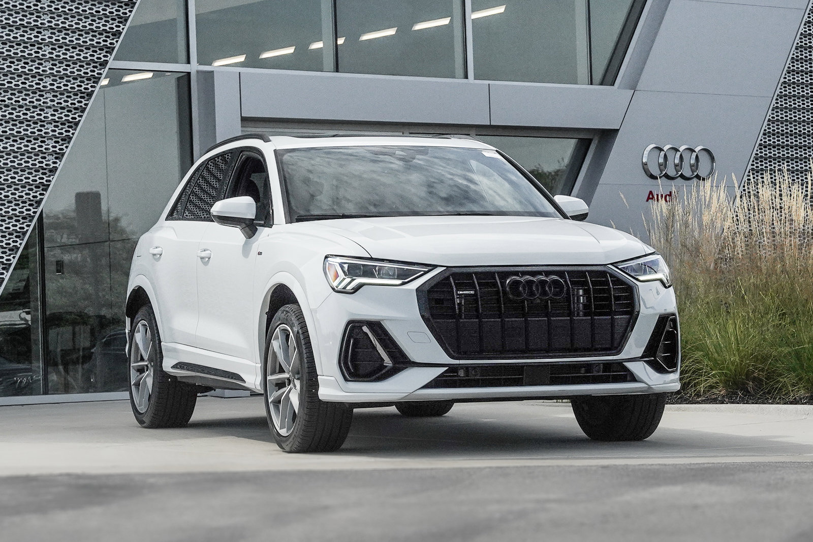 Certified 2024 Audi Q3 2.0T Premium Plus w/ Premium Plus Package