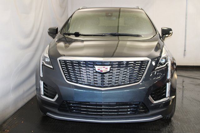 Certified 2022 Cadillac XT5 Premium Luxury image 3