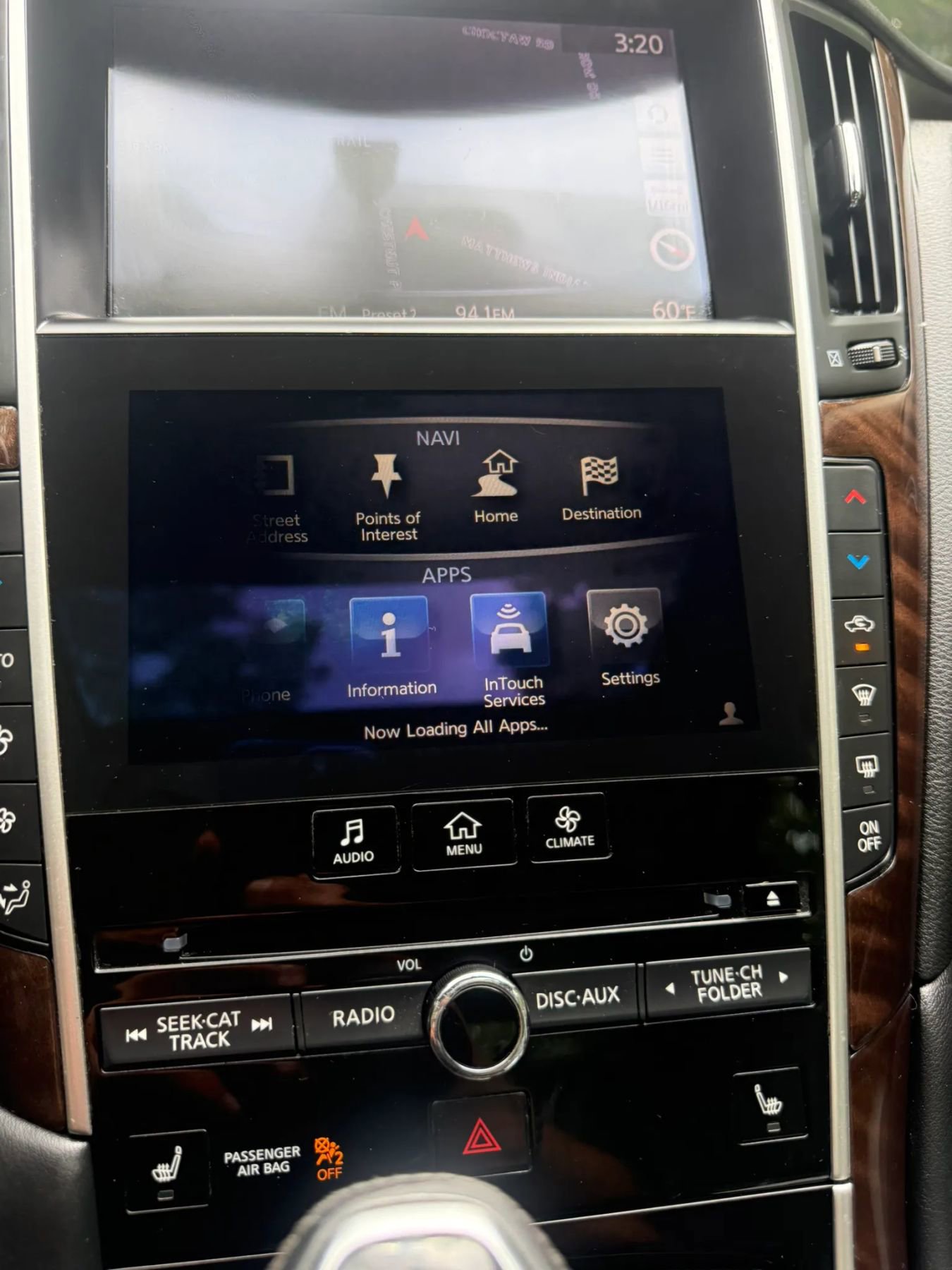 Used 2018 INFINITI Q50 Luxe w/ Essential Package (3.0T Luxe) AWD/4WD image 19