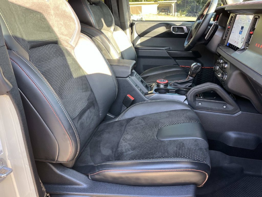 Used 2025 Ford Bronco Raptor AWD/4WD image 25