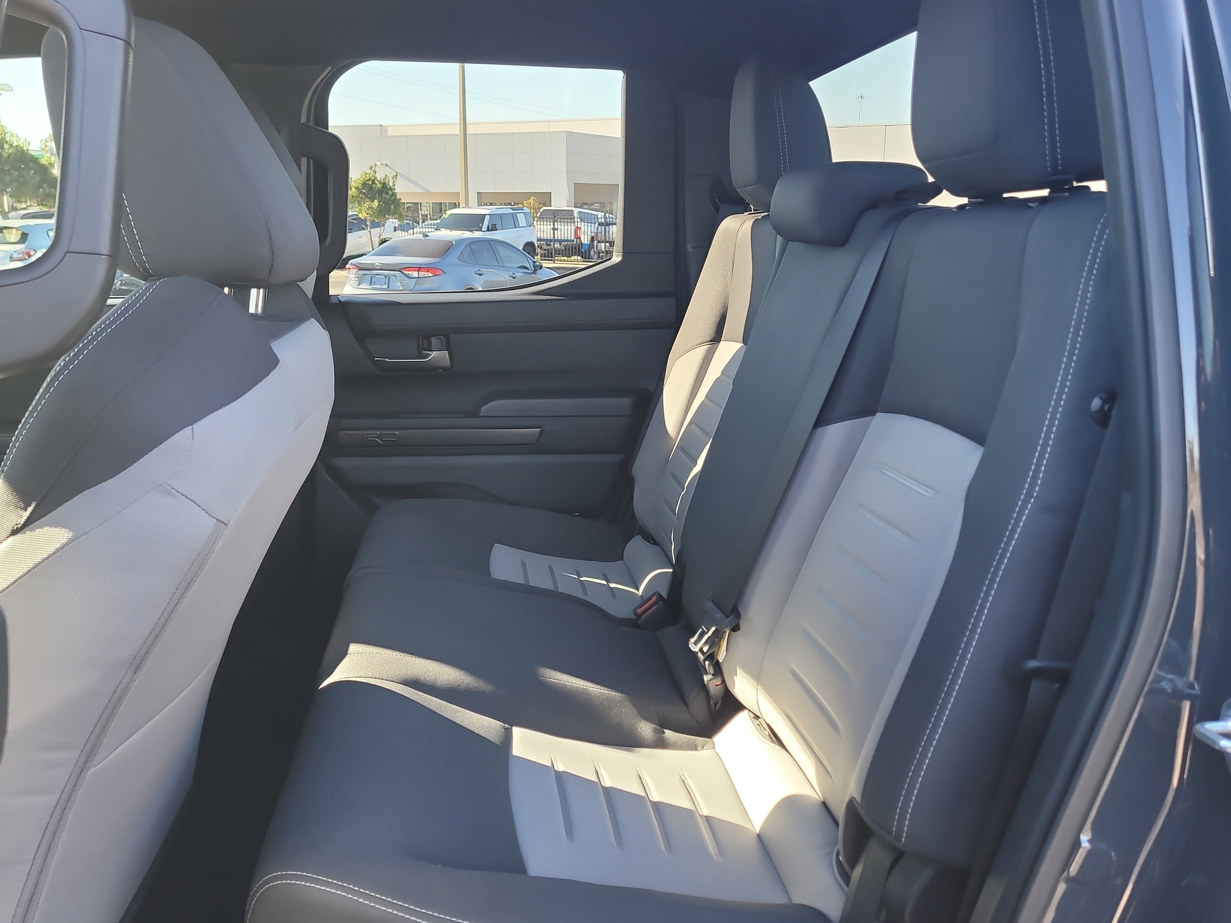 Certified 2025 Toyota Tacoma TRD Off-Road image 15