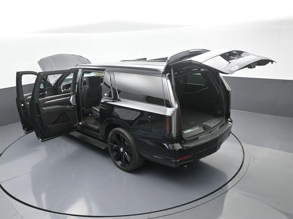 Used 2025 Cadillac Escalade ESV Sport w/ Touring Package image 79