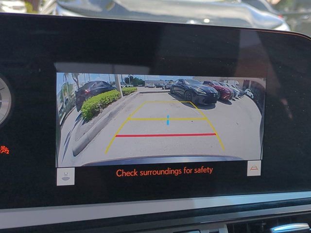 Used 2024 Lexus ES 350 w/ Premium Package image 20