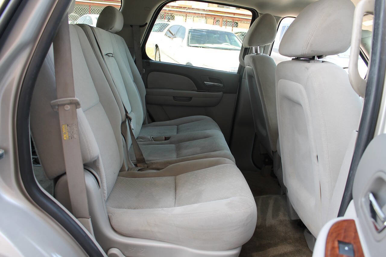 Used 2007 GMC Yukon SLE RWD image 26