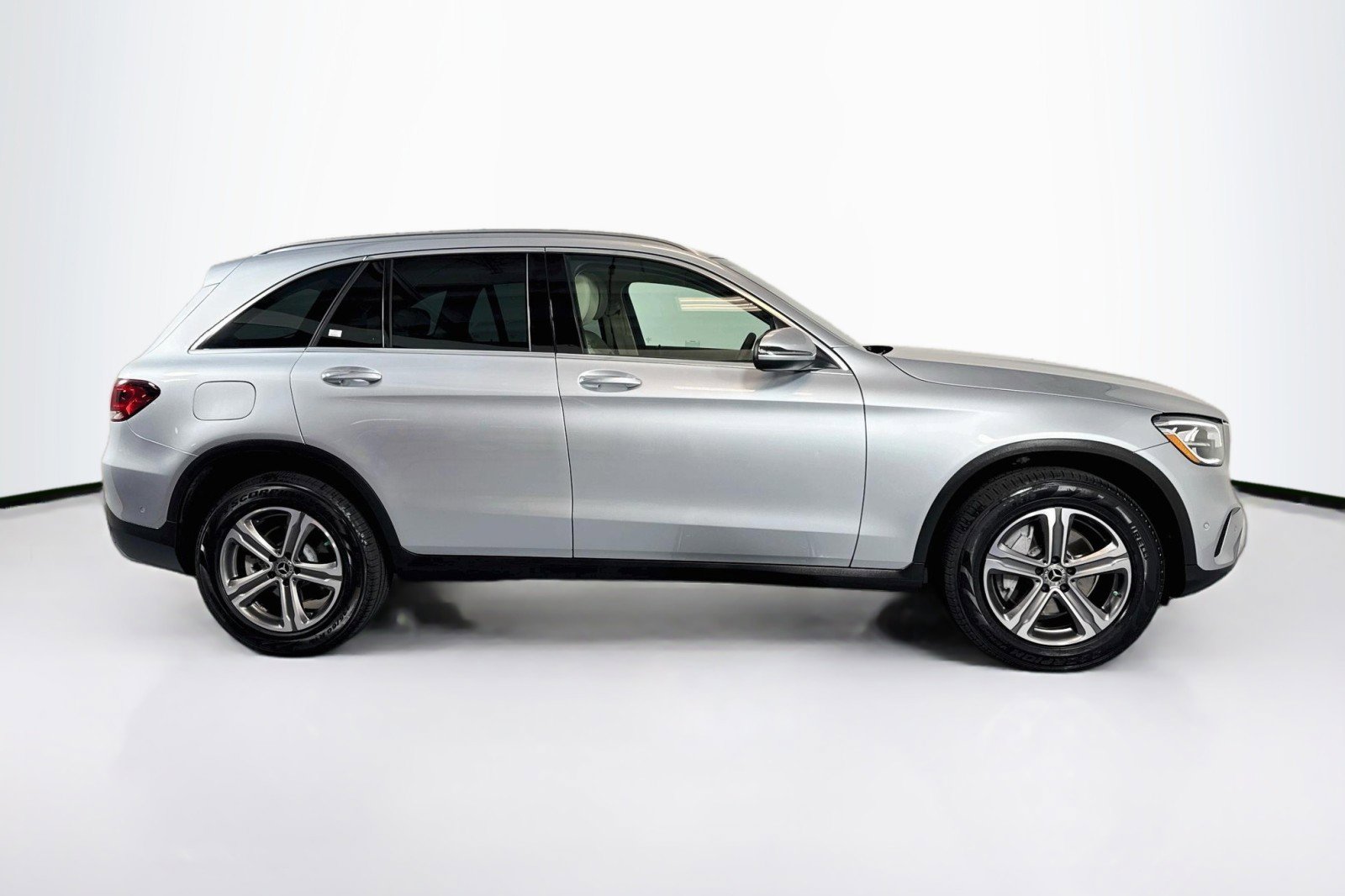 Certified 2022 Mercedes-Benz GLC 300 image 4