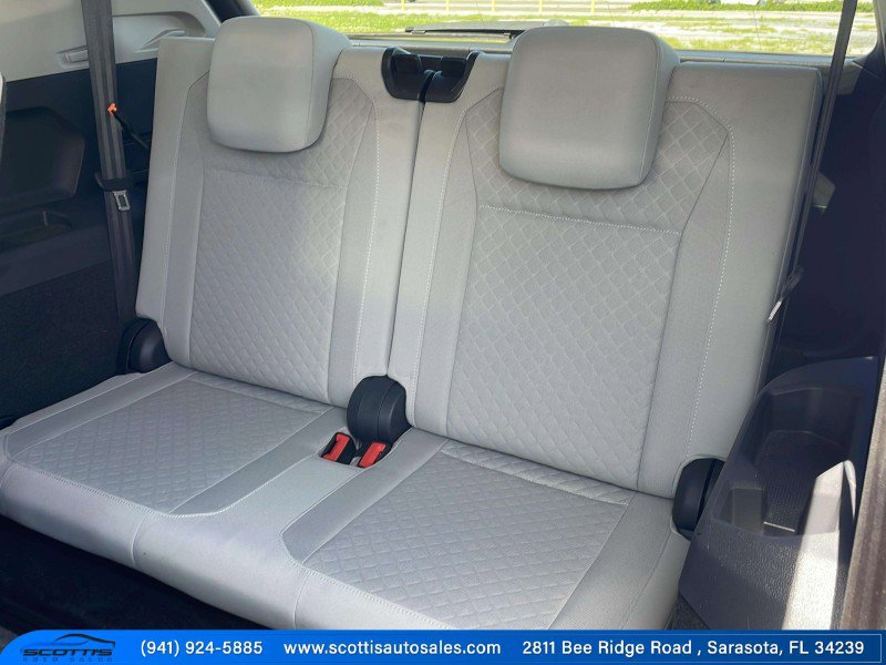 Used 2020 Volkswagen Tiguan S image 22