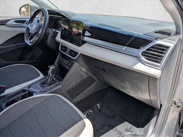 Used 2026 Volkswagen Taos SE FWD image 27