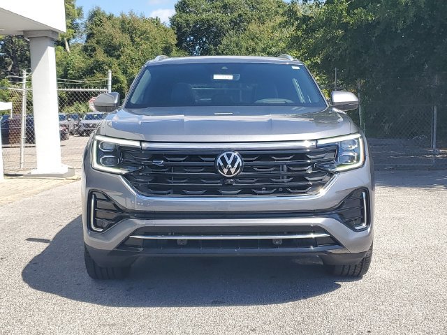 Used 2024 Volkswagen Atlas Cross Sport SEL Premium R-Line AWD/4WD image 13