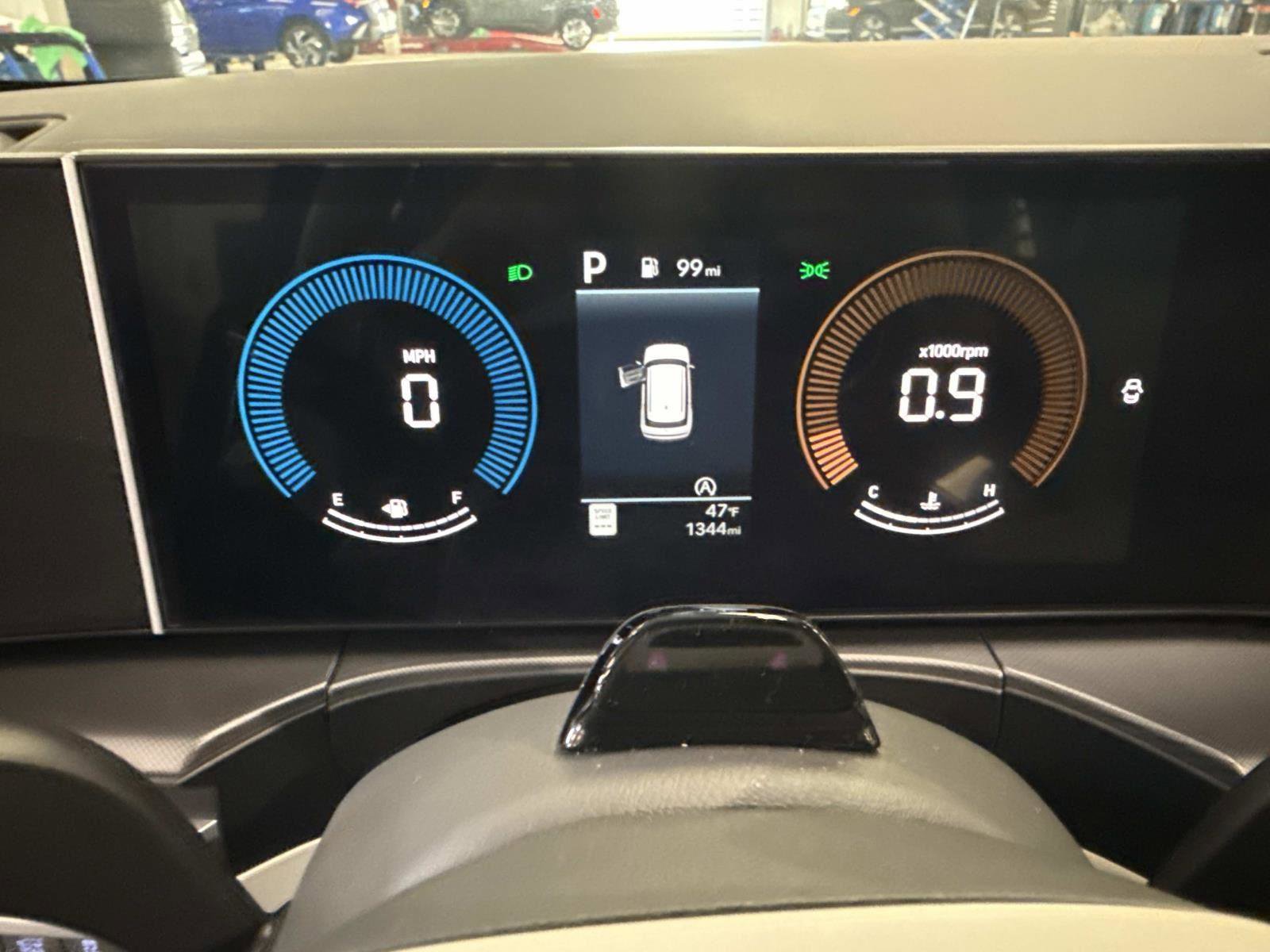 Certified 2025 Hyundai Santa Fe SEL image 28