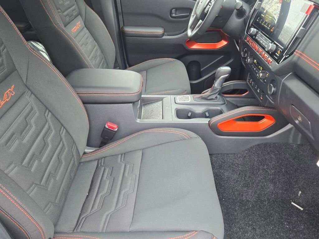New 2026 Nissan Frontier PRO-4X w/ Pro-4x Convenience Package image 5